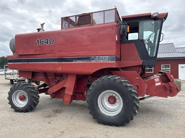 Image of Case IH 1640 equipment image 2