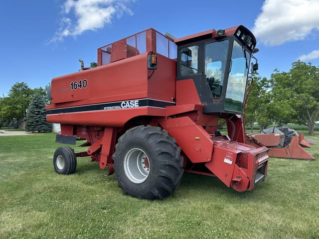 Image of Case IH 1640 equipment image 1