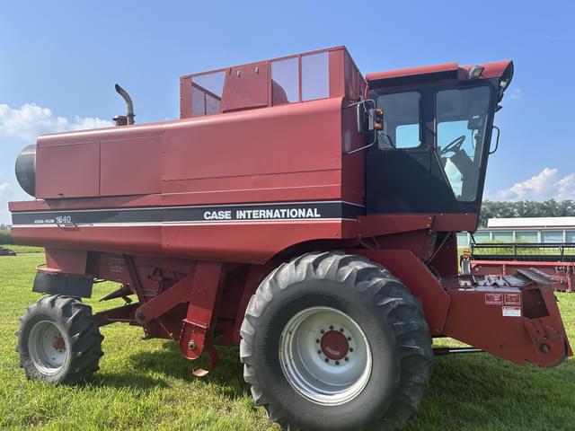 Image of Case IH 1640 equipment image 3