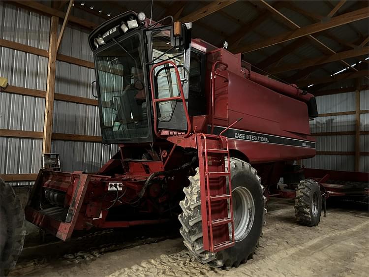 Case IH 1644 Equipment Image0