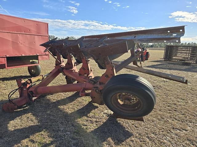 Image of Case IH 165 equipment image 2