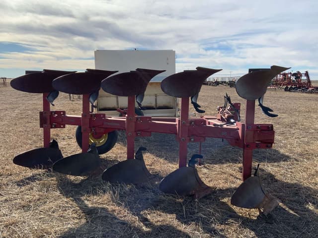 Image of Case IH 165 equipment image 3