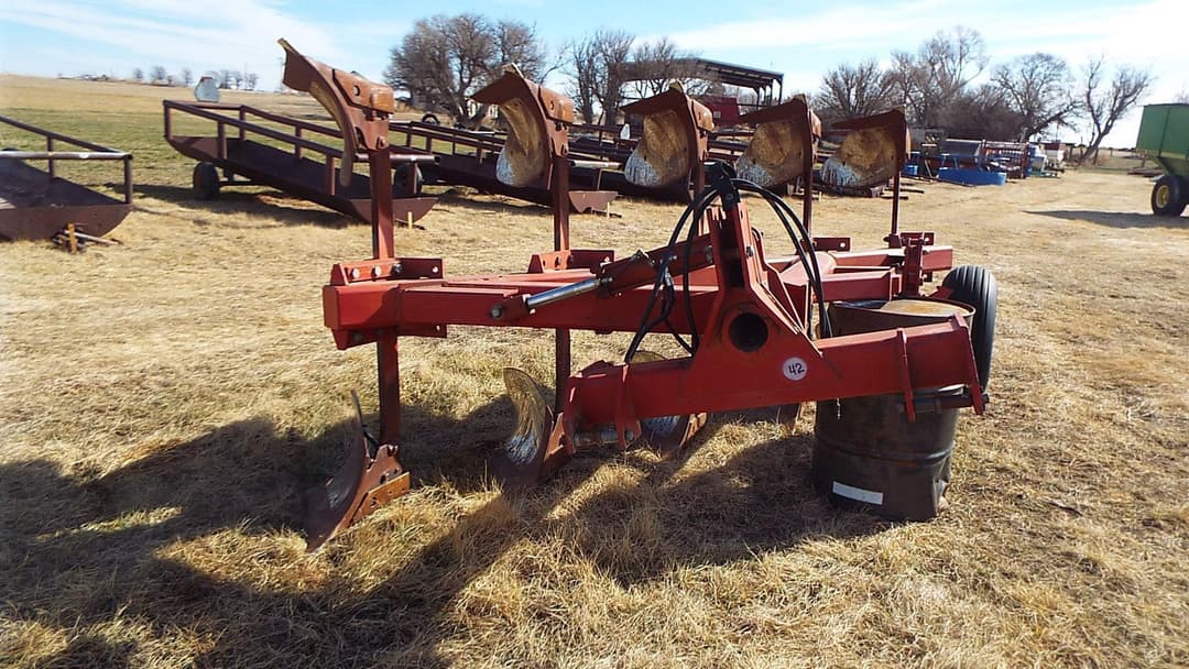 Image of Case IH 165 Image 1