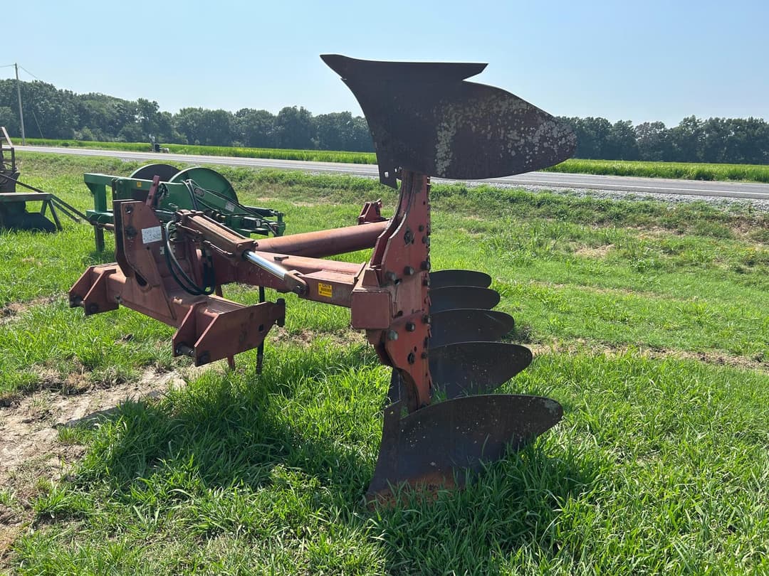 Image of Case IH 165 Primary image