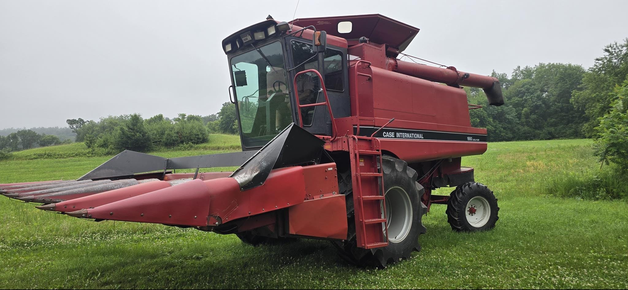 Case IH 1660 Equipment Image0