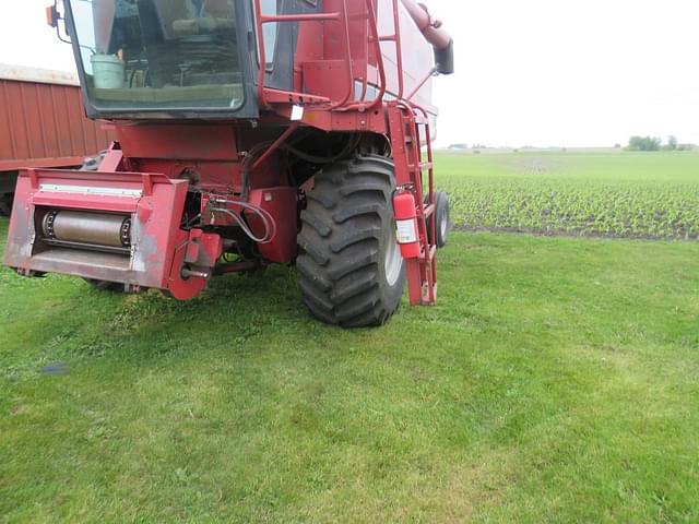 Image of Case IH 1660 equipment image 2