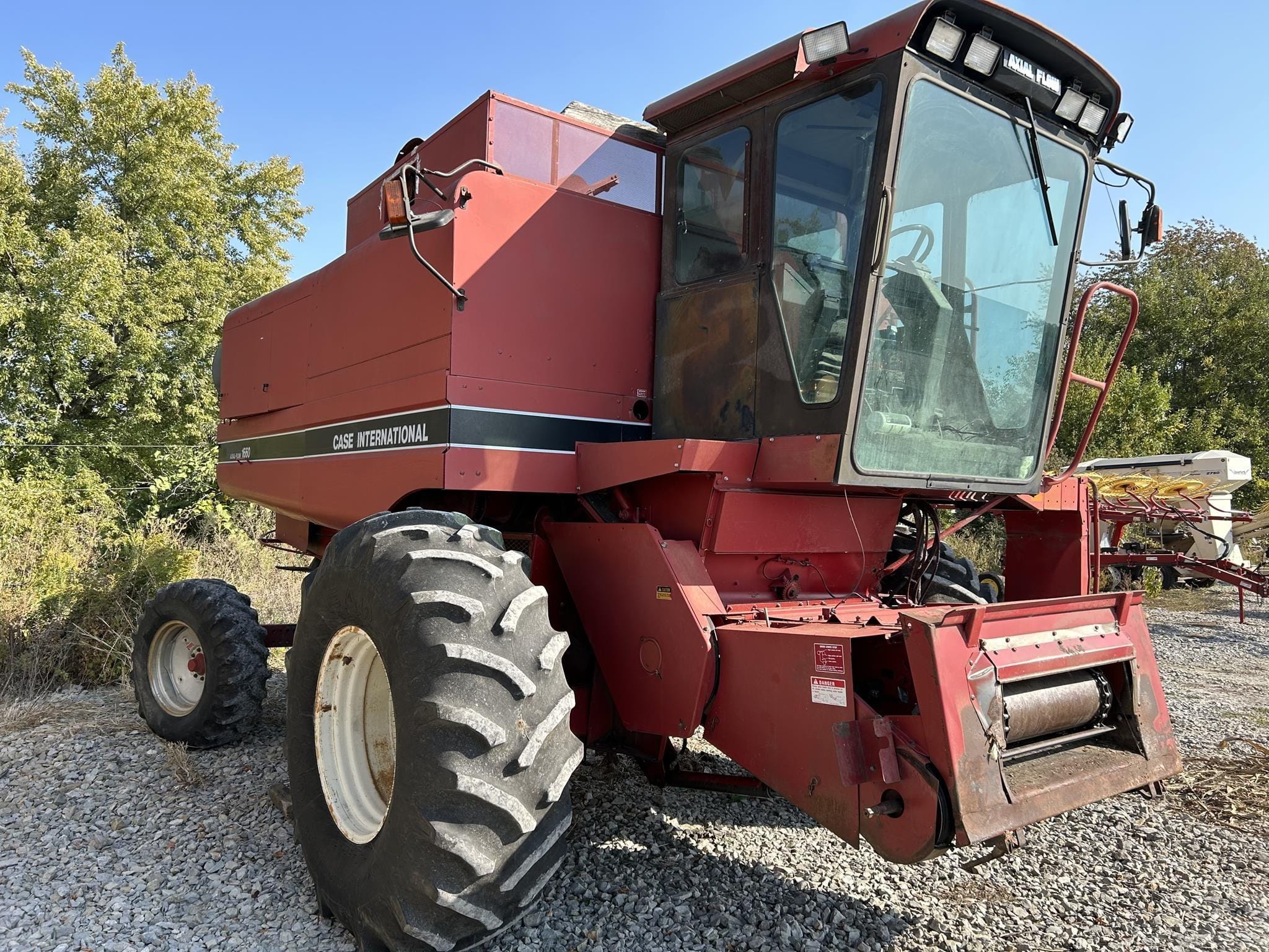 Case IH 1660 Equipment Image0