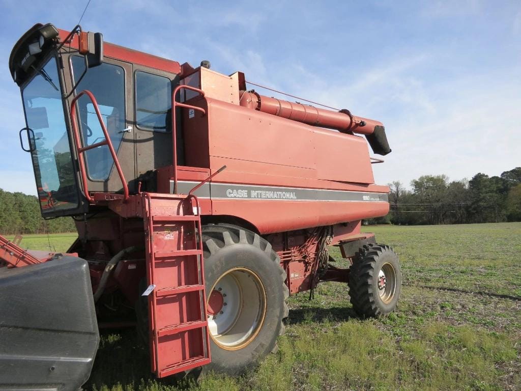 Case IH 1660 Equipment Image0
