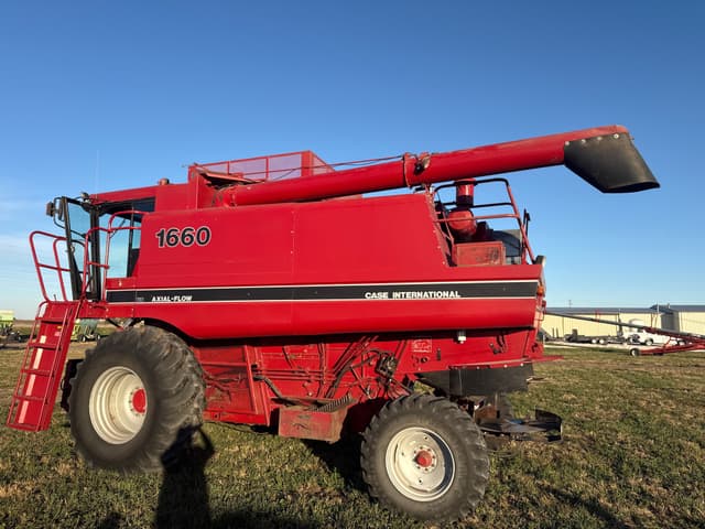Image of Case IH 1660 equipment image 1