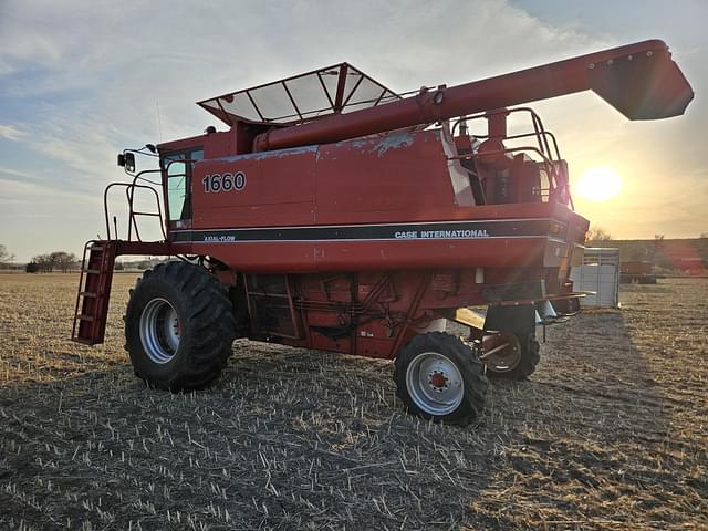 Image of Case IH 1660 equipment image 4