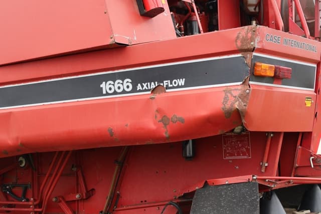 Image of Case IH 1666 equipment image 1
