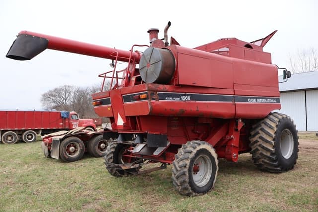 Image of Case IH 1666 equipment image 3