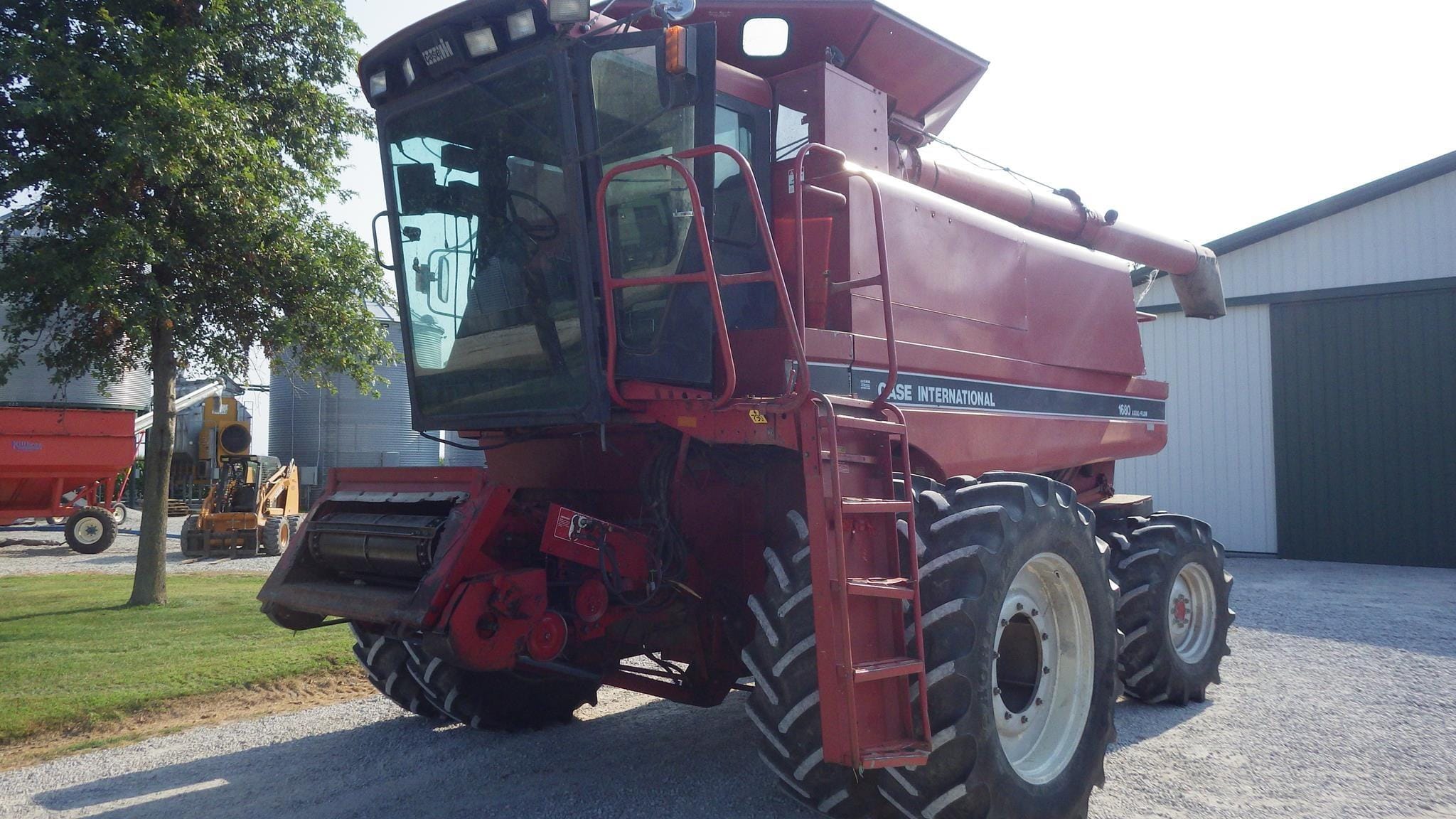 Case IH 1680 Equipment Image0