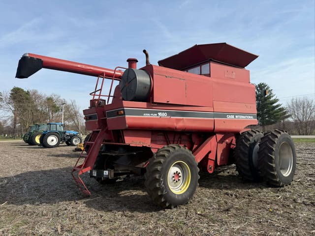 Image of Case IH 1680 equipment image 1