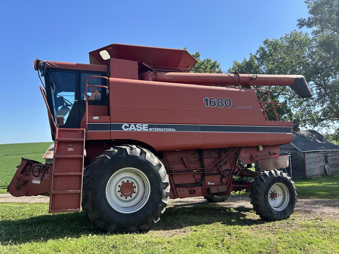 Image of Case IH 1680 Primary image