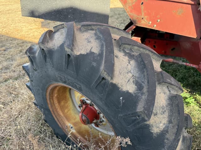 Image of Case IH 1680 equipment image 2