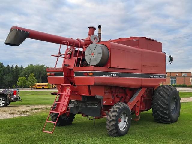 Image of Case IH 1688 equipment image 4