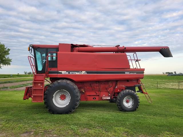 Image of Case IH 1688 equipment image 1