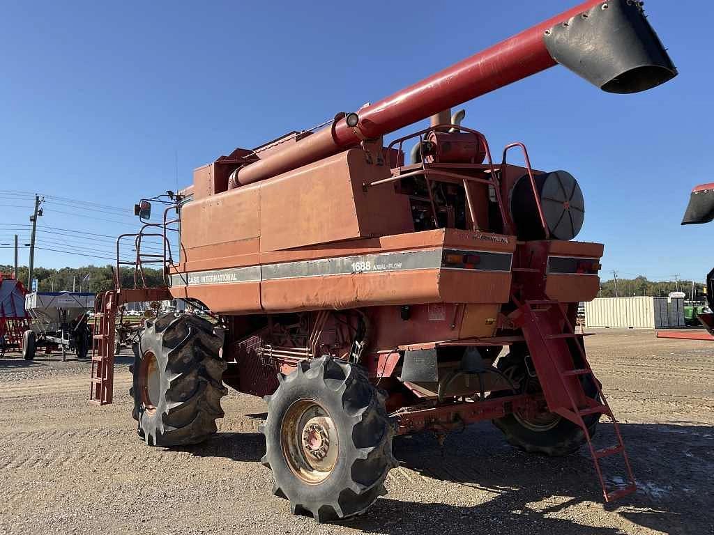 Image of Case IH 1688 Primary image