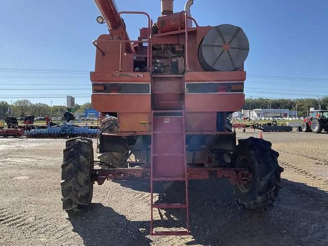 Image of Case IH 1688 equipment image 2