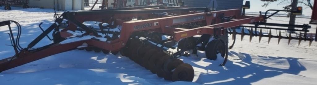 Case IH MRX690 Equipment Image0