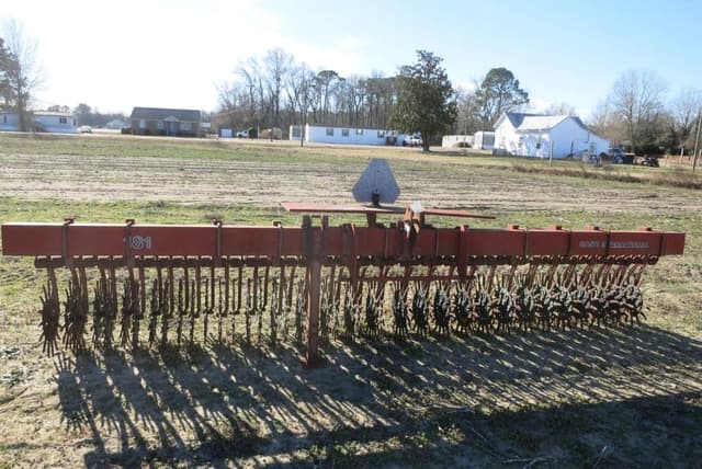 Image of Case IH 181 equipment image 2