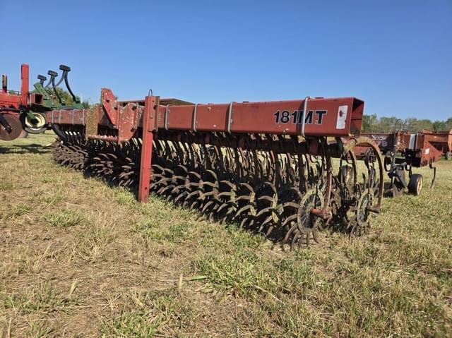 Image of Case IH 181MT equipment image 2