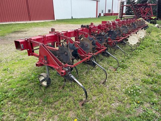 Image of Case IH 183 equipment image 2