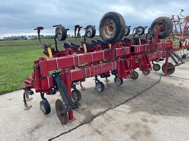 Image of Case IH 183 equipment image 2
