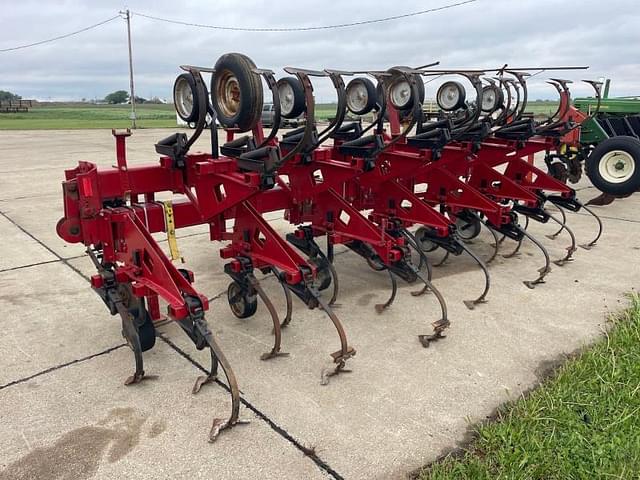 Image of Case IH 183 equipment image 4
