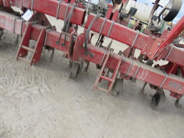 Image of Case IH 183 equipment image 3