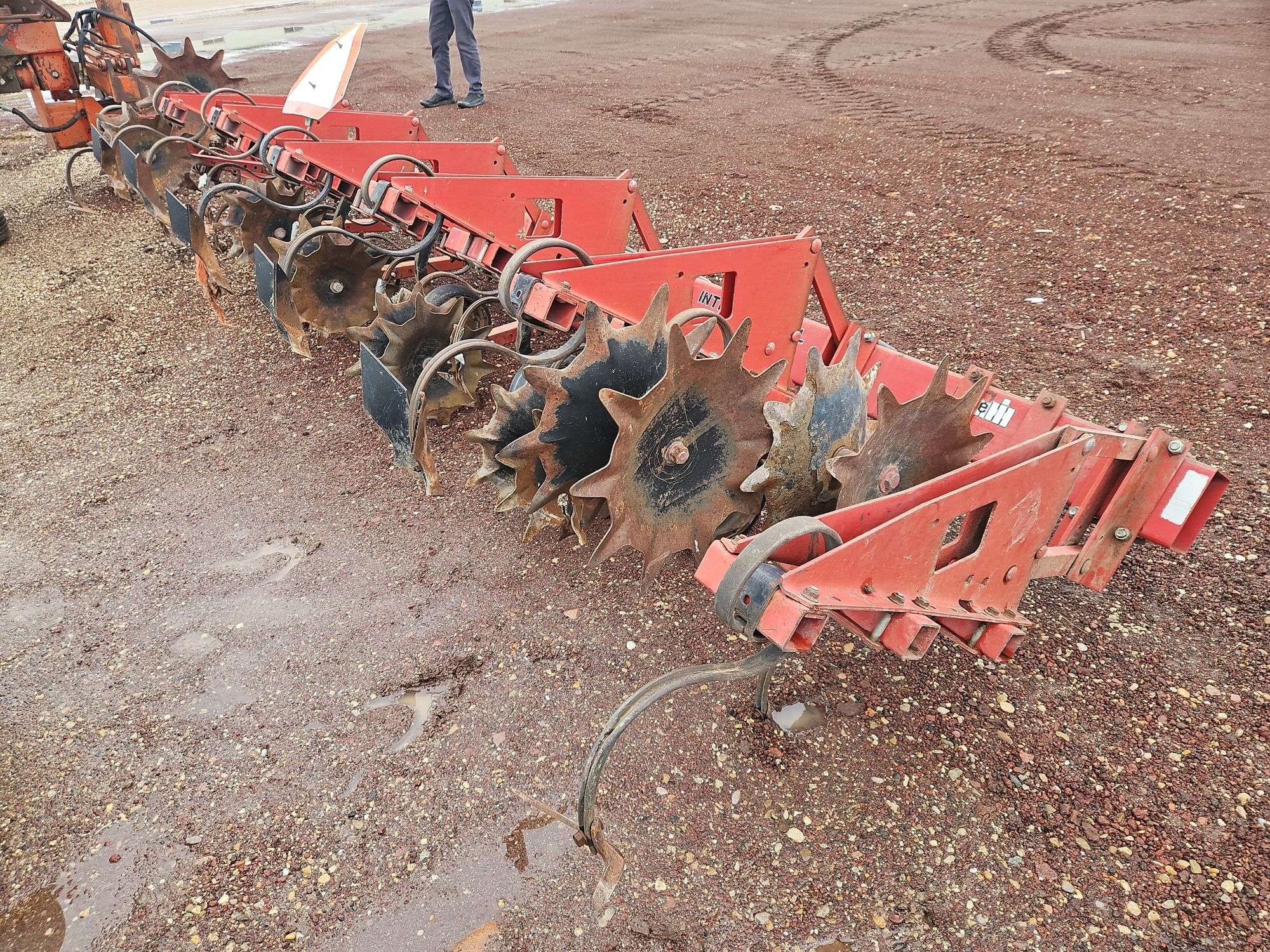 Case IH 183 Equipment Image0