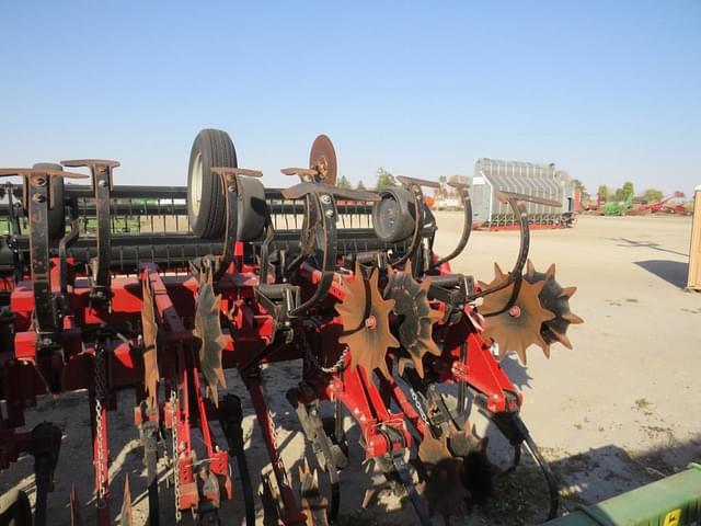 Image of Case IH 183 equipment image 4