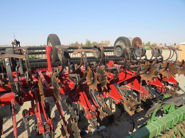 Image of Case IH 183 equipment image 3