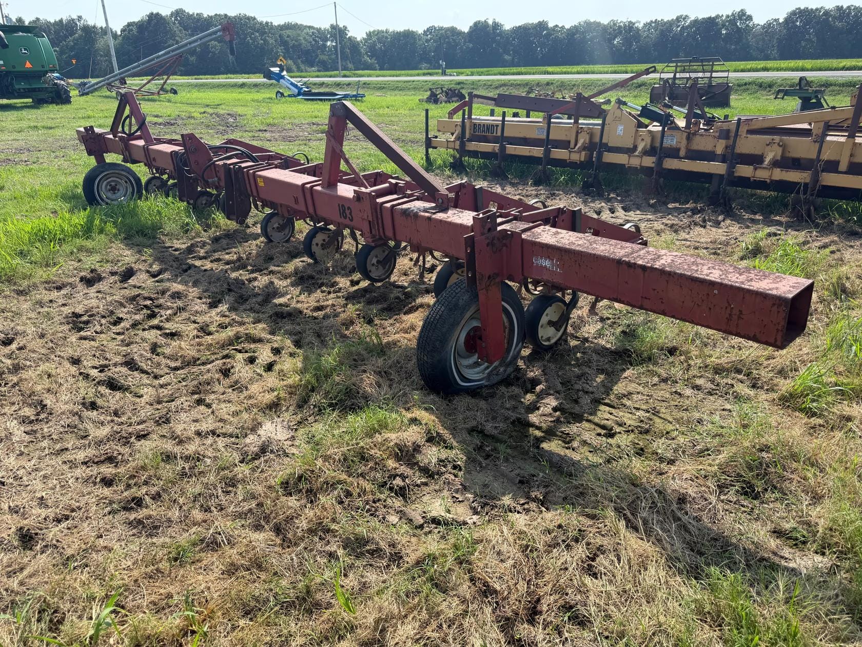 Case IH 183 Equipment Image0