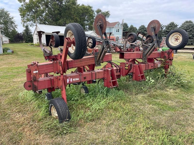 Case IH 183 Equipment Image0