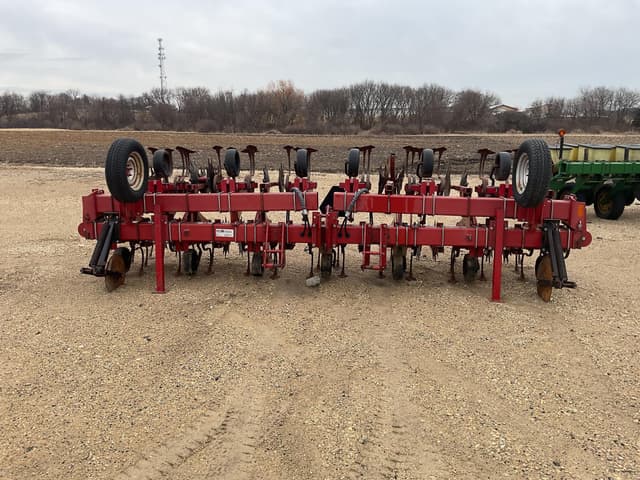 Image of Case IH 183 equipment image 1