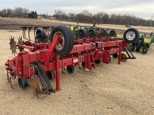 Image of Case IH 183 equipment image 2