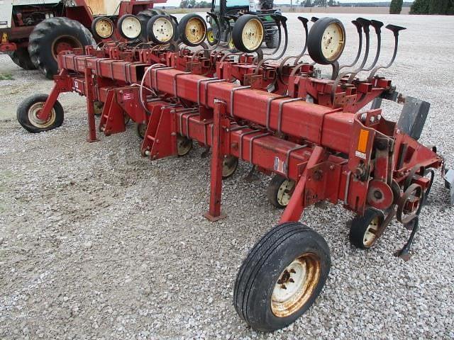 Image of Case IH 183 equipment image 3