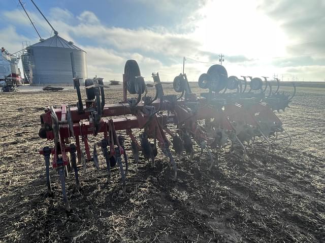 Image of Case IH 183 equipment image 3