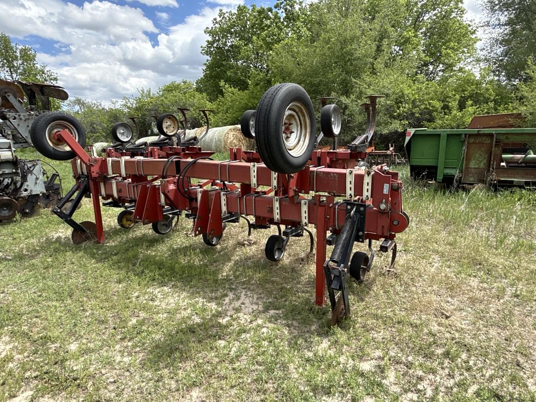Image of Case IH 183 Primary image