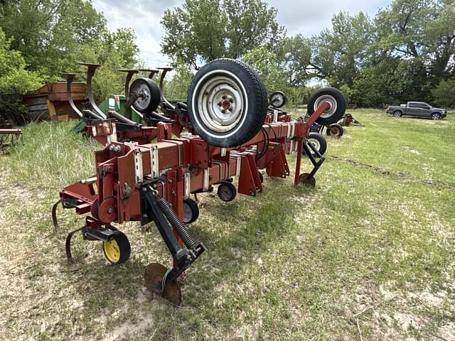 Image of Case IH 183 equipment image 2