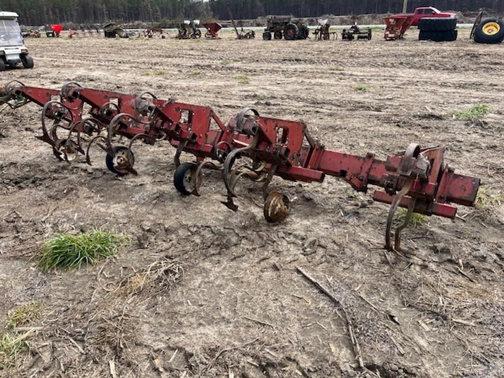 Image of Case IH 183 Image 1