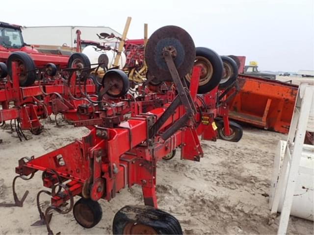 Image of Case IH 183 equipment image 3