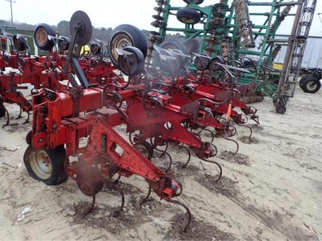 Image of Case IH 183 equipment image 1