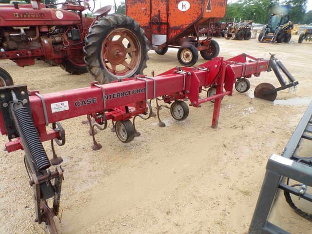 Image of Case IH 183 equipment image 2