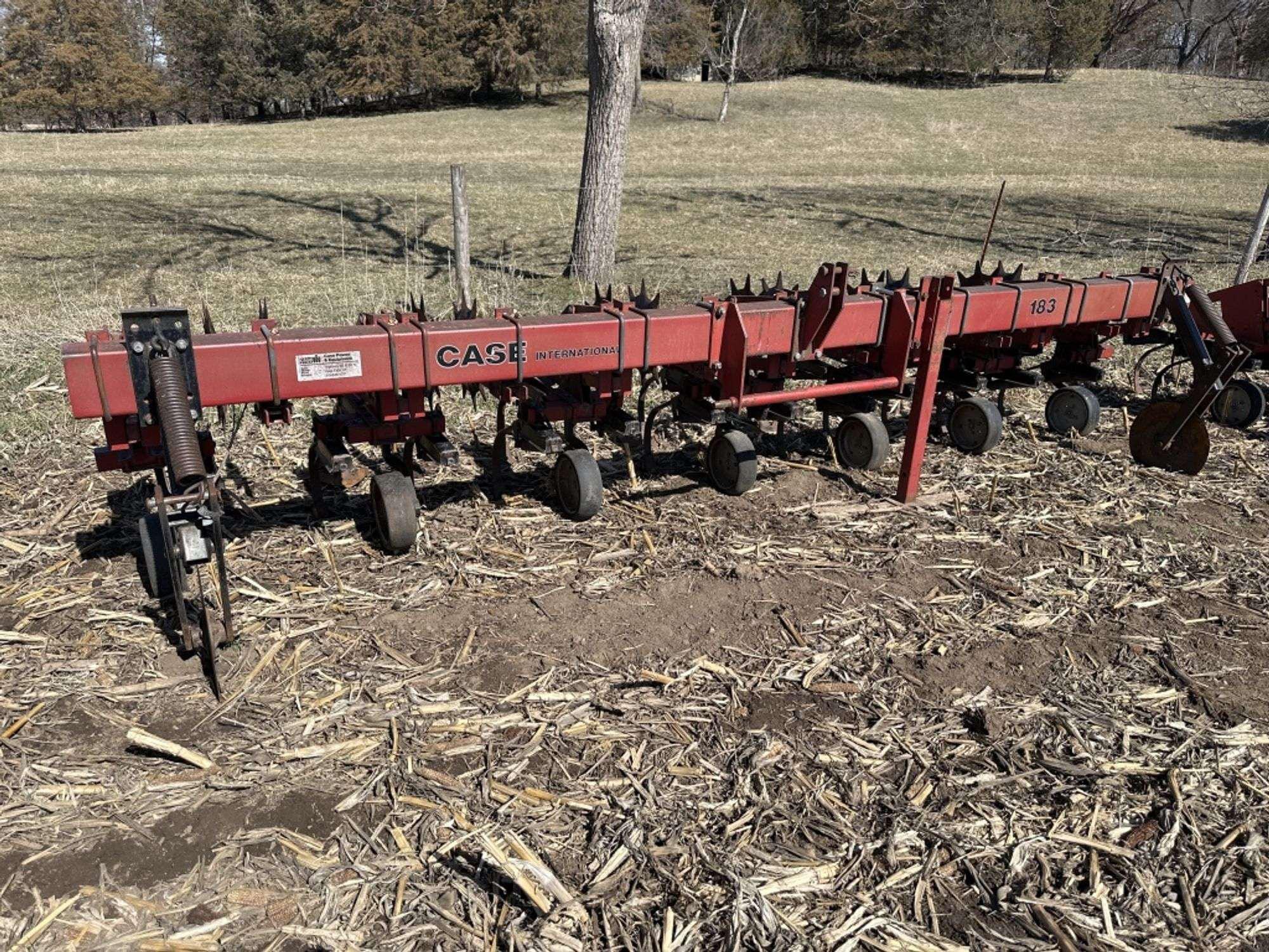 Main image Case IH 183