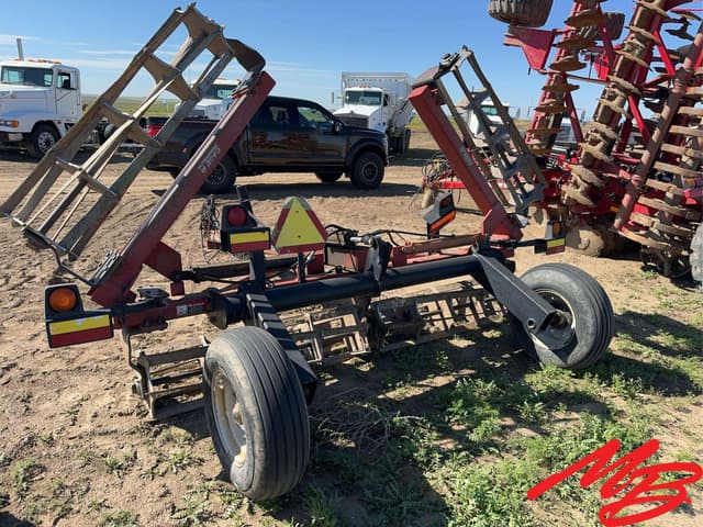 Image of Case IH Crumbler equipment image 4