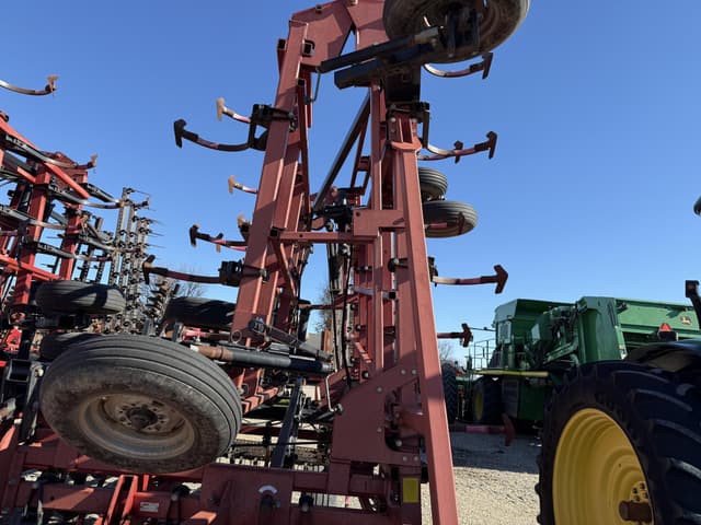 Image of Case IH Tigermate 200 equipment image 3