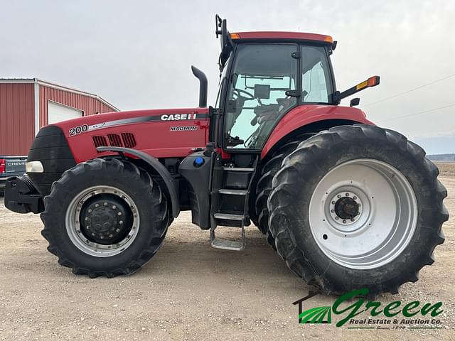 Image of Case IH Magnum 200 equipment image 3